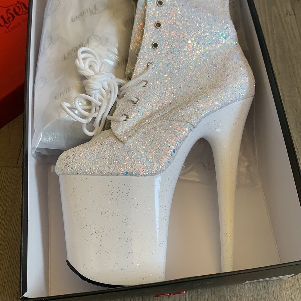 Flamingo 2020 Icy Glitter - Picture 3 of 5